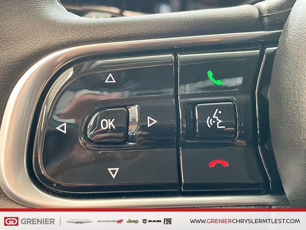 2025 Fiat 500e RED in Pointe-Aux-Trembles, Quebec - 12 - w1024h768px