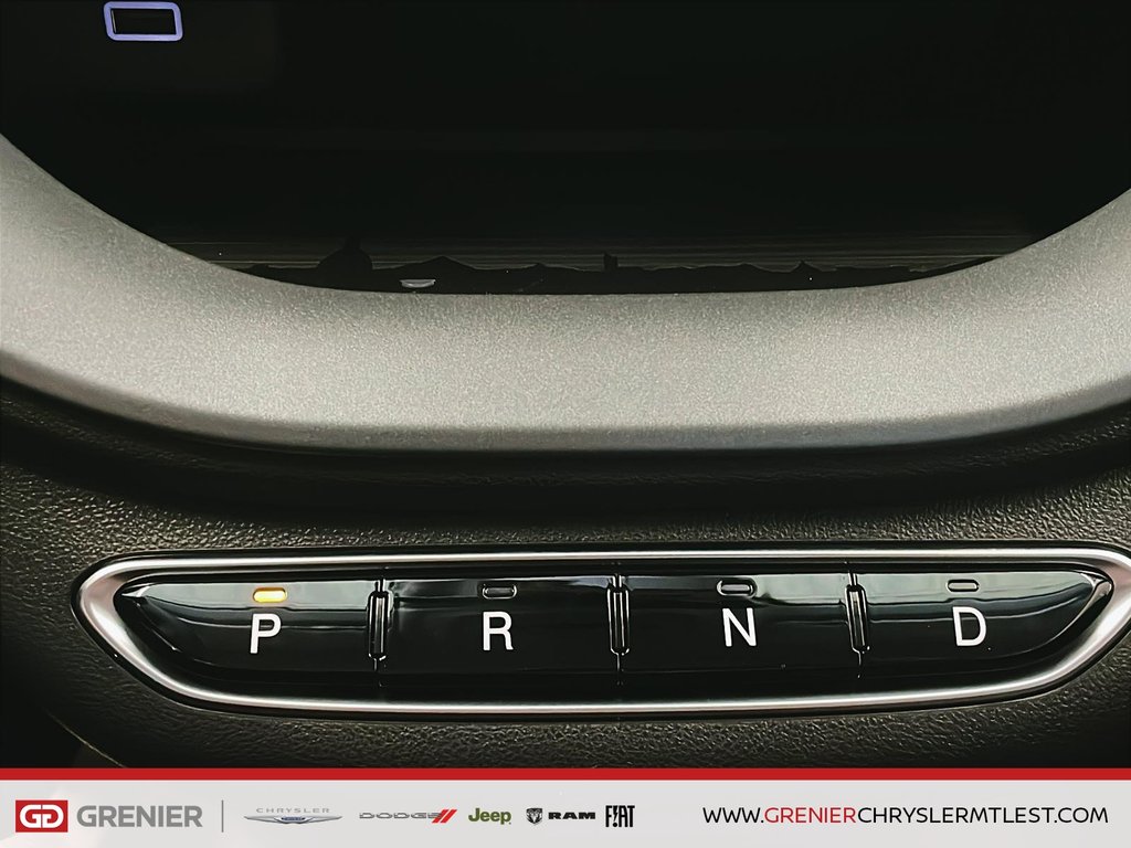 2025 Fiat 500e RED in Pointe-Aux-Trembles, Quebec - 14 - w1024h768px