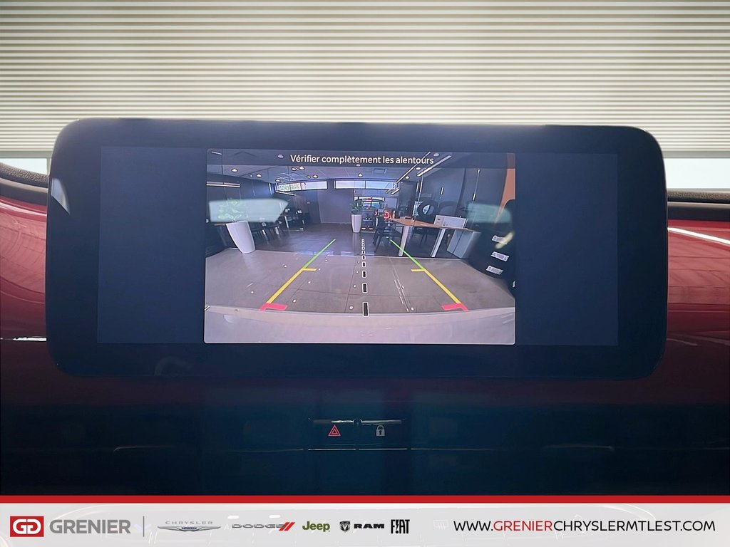 2025 Fiat 500e RED in Pointe-Aux-Trembles, Quebec - 15 - w1024h768px