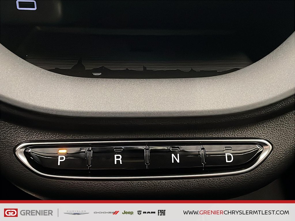 Fiat 500e RED 2025 à Pointe-Aux-Trembles, Québec - 11 - w1024h768px