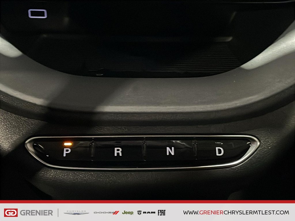 2025 Fiat 500e RED in Pointe-Aux-Trembles, Quebec - 14 - w1024h768px