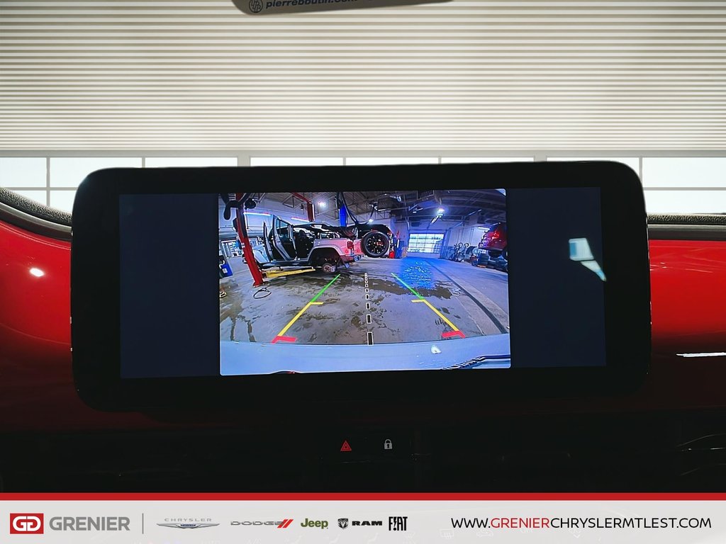 2025 Fiat 500e RED in Pointe-Aux-Trembles, Quebec - 15 - w1024h768px