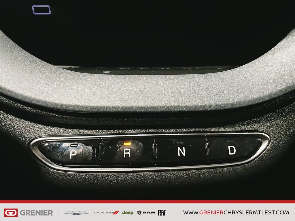 2025 Fiat 500e RED in Pointe-Aux-Trembles, Quebec - 14 - w1024h768px