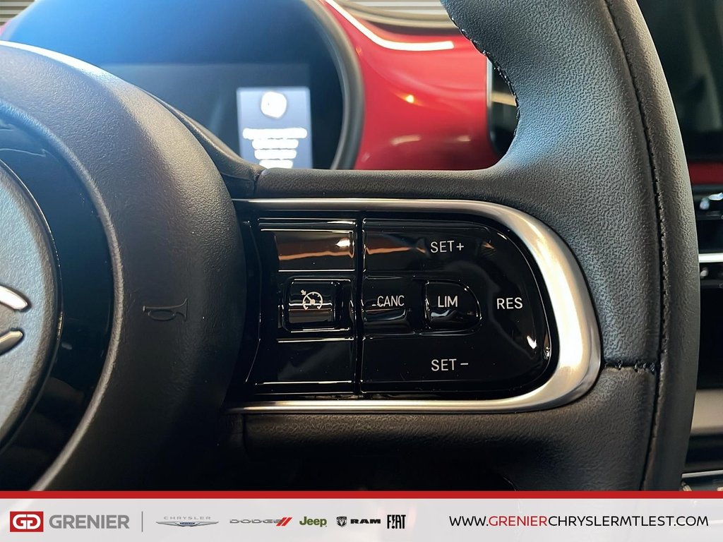 2025 Fiat 500e RED in Pointe-Aux-Trembles, Quebec - 10 - w1024h768px