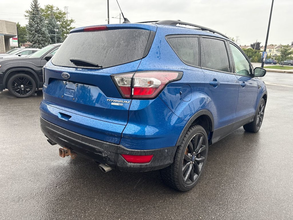 2018 Ford Escape Titanium in Pointe-Aux-Trembles, Quebec - 12 - w1024h768px