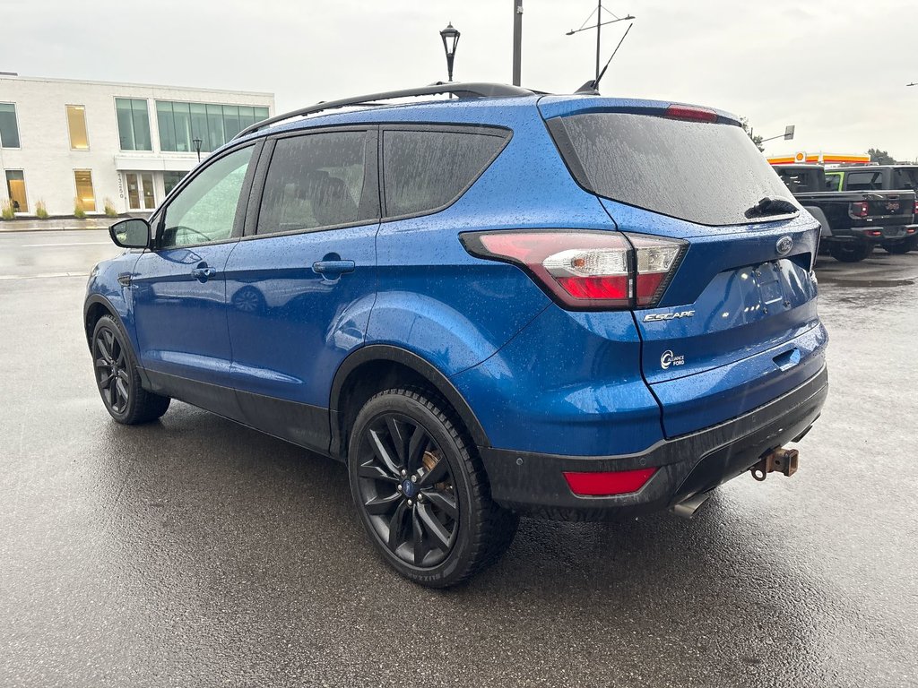 2018 Ford Escape Titanium in Pointe-Aux-Trembles, Quebec - 16 - w1024h768px