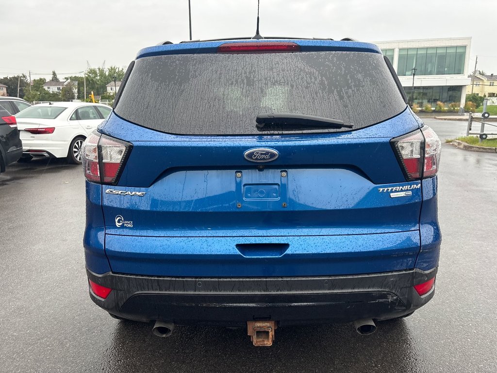2018 Ford Escape Titanium in Pointe-Aux-Trembles, Quebec - 14 - w1024h768px