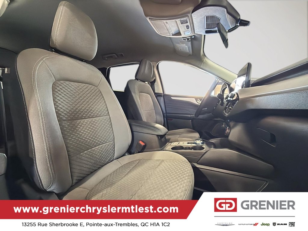 2021 Ford Escape SE in Pointe-Aux-Trembles, Quebec - 11 - w1024h768px