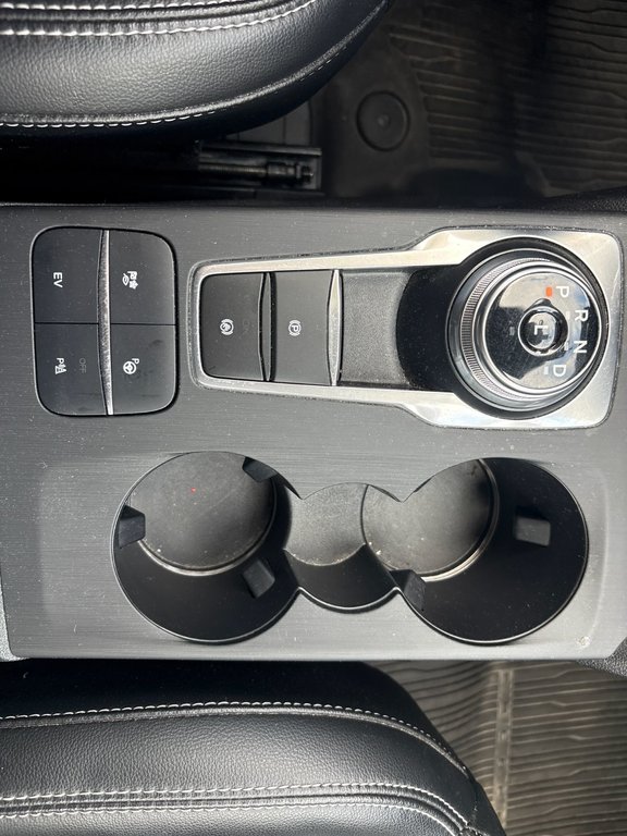 2021 Ford Escape Titanium Plug-In Hybrid in Pointe-Aux-Trembles, Quebec - 25 - w1024h768px