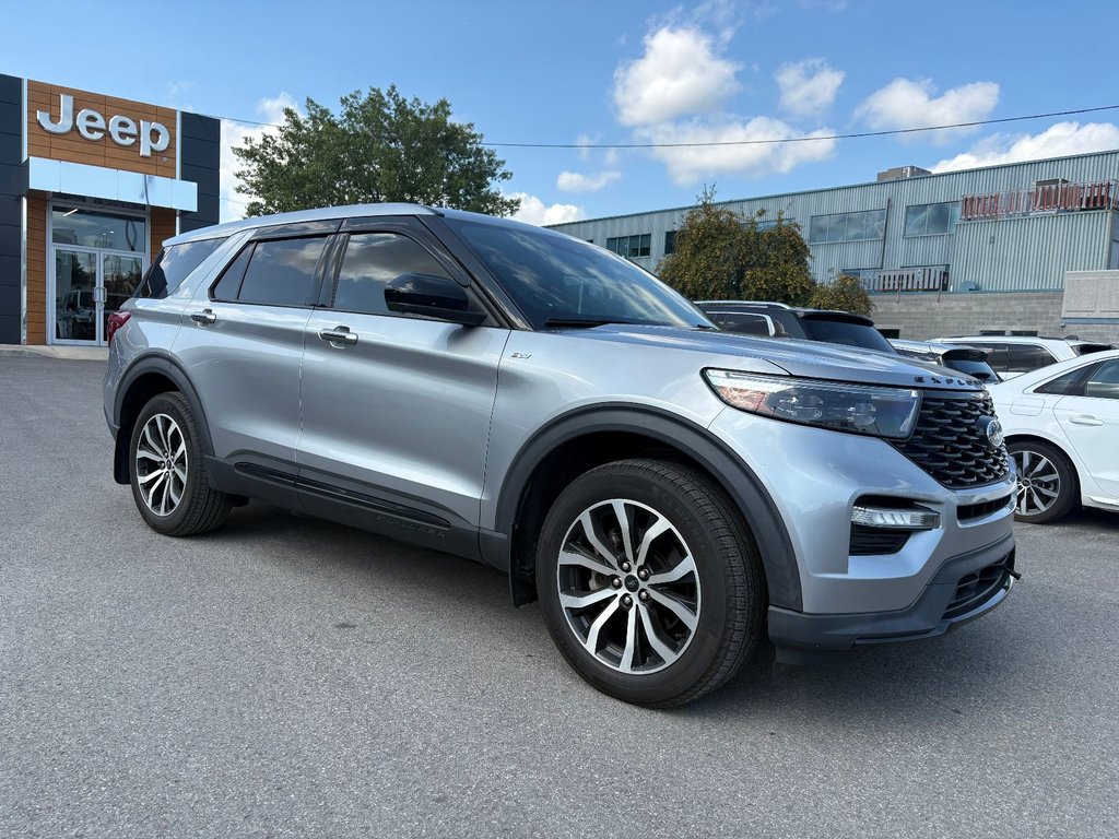 2022 Ford Explorer ST-Line in Pointe-Aux-Trembles, Quebec - 5 - w1024h768px