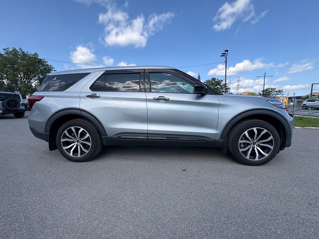 2022 Ford Explorer ST-Line in Pointe-Aux-Trembles, Quebec - 11 - w1024h768px