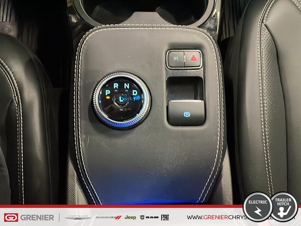 2024 Ford Mustang Mach-E PREMIUM + AWD + TOIT PANO + CUIR + GPS in Pointe-Aux-Trembles, Quebec - 11 - w1024h768px