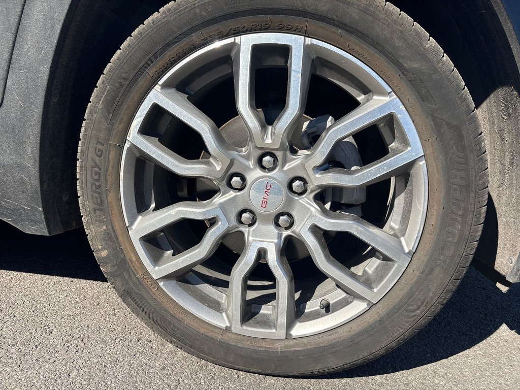 2024 GMC Terrain Denali in Pointe-Aux-Trembles, Quebec - 7 - w1024h768px