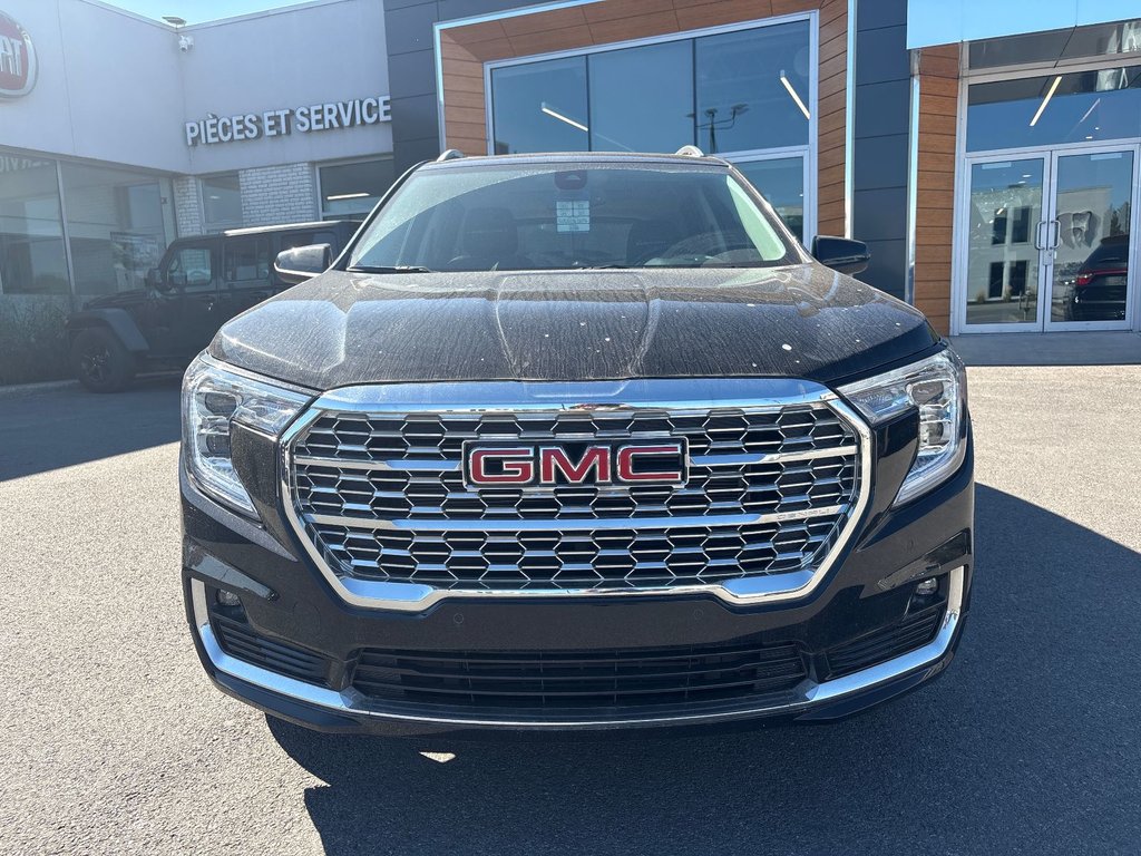 2024 GMC Terrain Denali in Pointe-Aux-Trembles, Quebec - 3 - w1024h768px