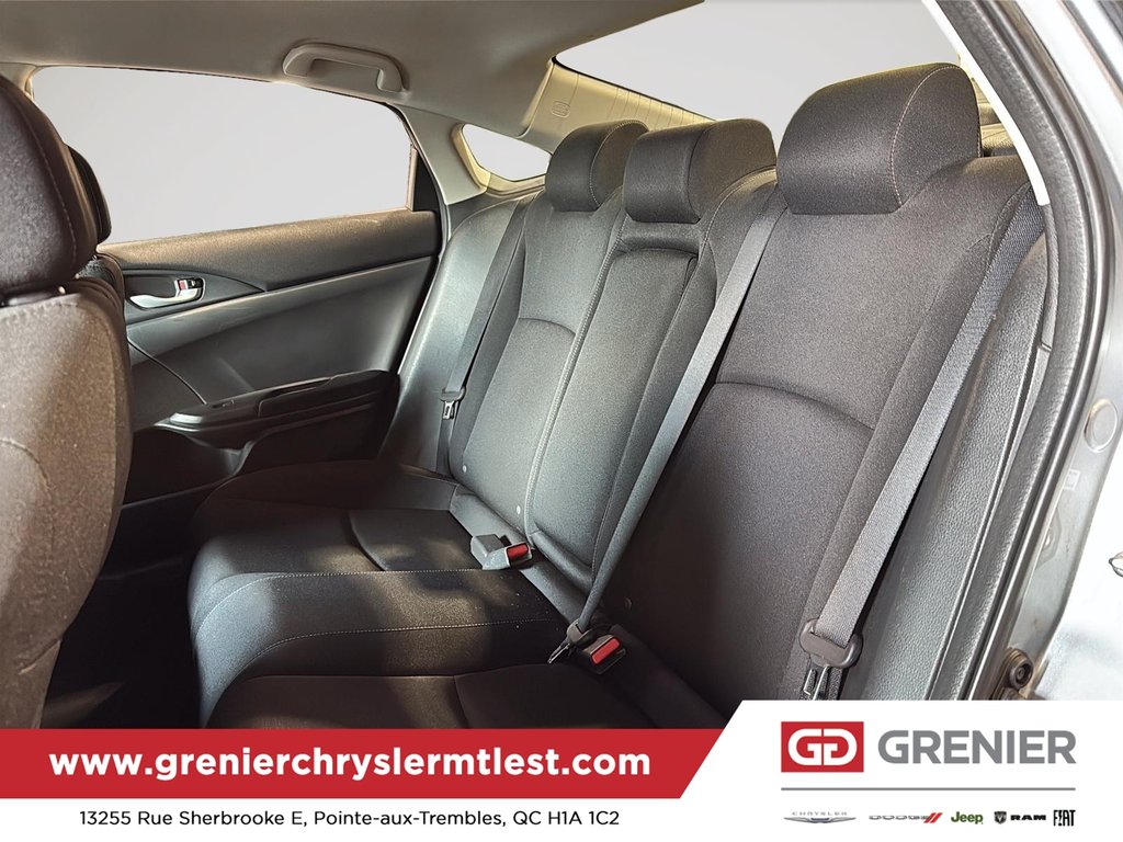 Honda Civic Sedan SE 2018 à Pointe-Aux-Trembles, Québec - 10 - w1024h768px