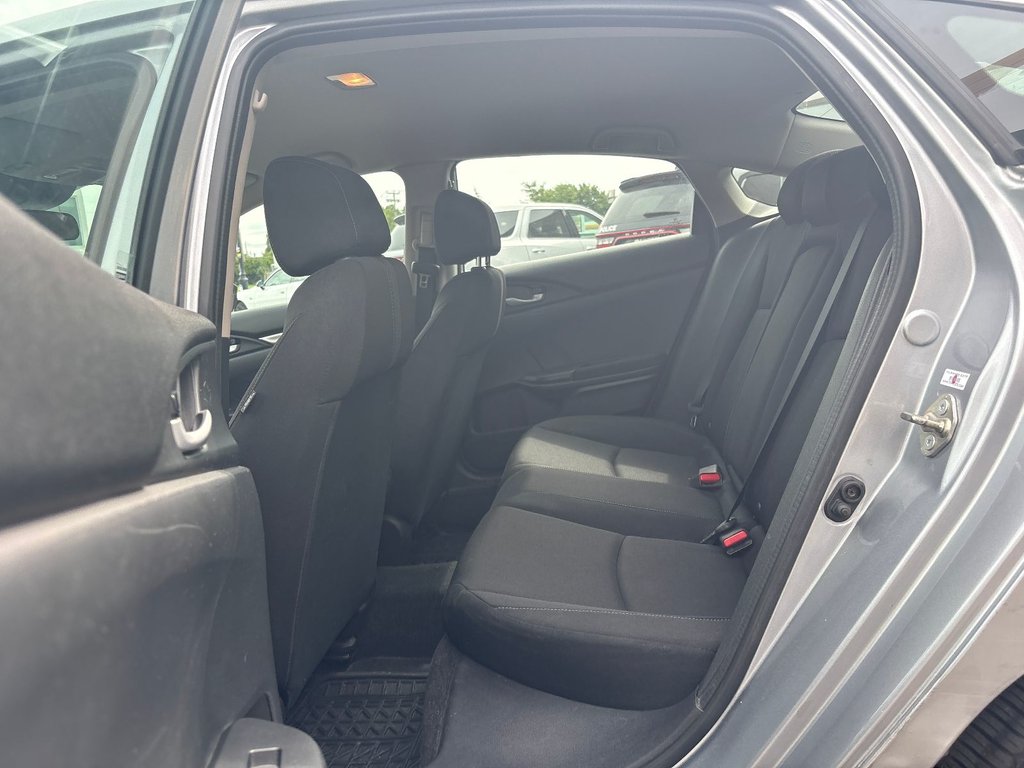 Honda Civic Sedan SE 2018 à Pointe-Aux-Trembles, Québec - 19 - w1024h768px