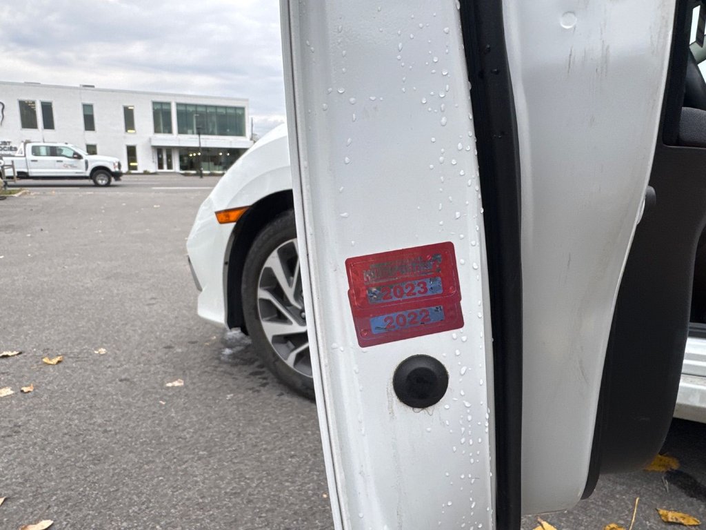 2019 Honda Civic Sedan EX in Pointe-Aux-Trembles, Quebec - 14 - w1024h768px