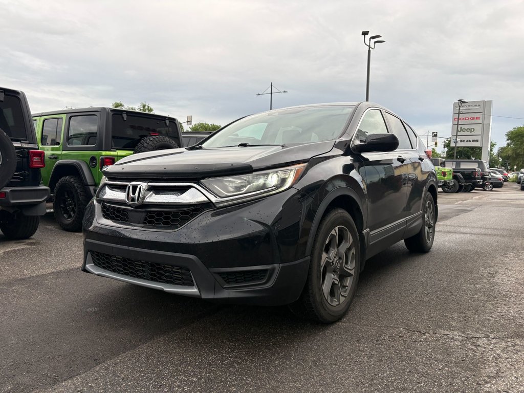 2017 Honda CR-V LX in Pointe-Aux-Trembles, Quebec - 1 - w1024h768px