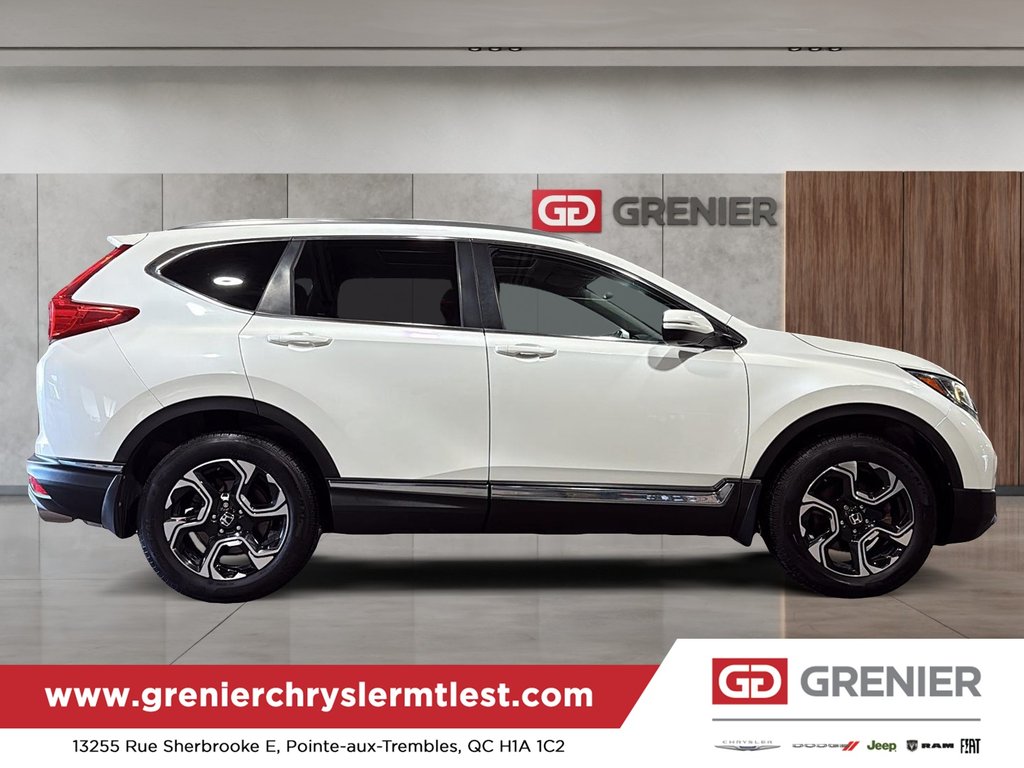 2017 Honda CR-V TOURING in Pointe-Aux-Trembles, Quebec - 6 - w1024h768px