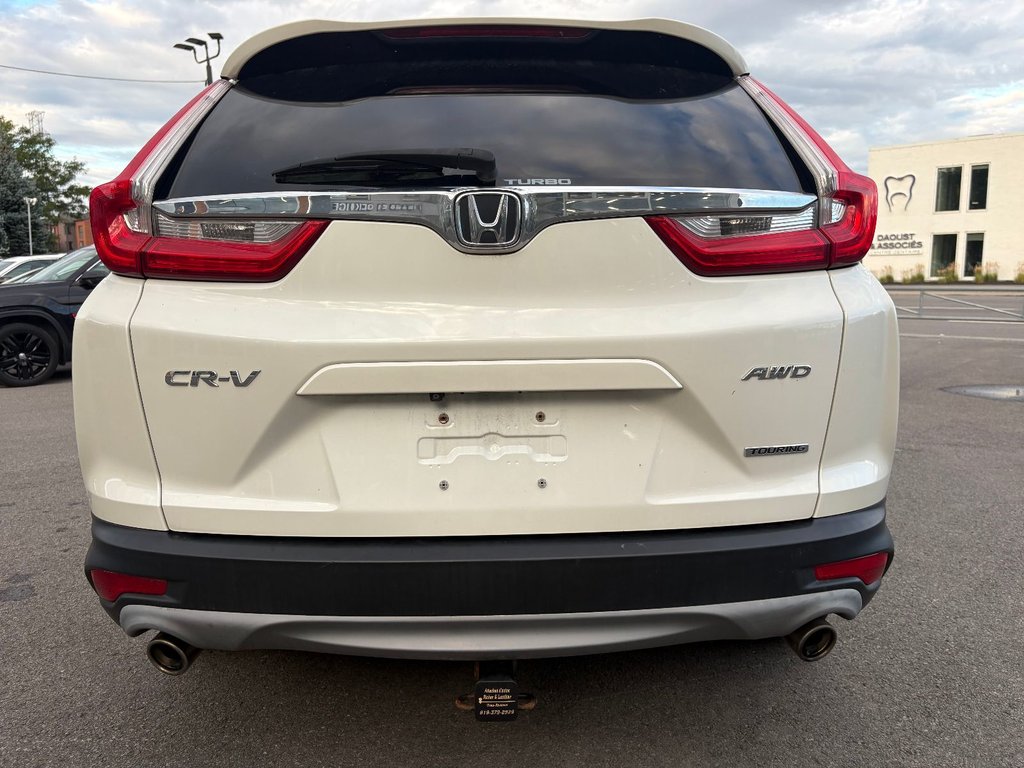 Honda CR-V TOURING 2017 à Pointe-Aux-Trembles, Québec - 9 - w1024h768px