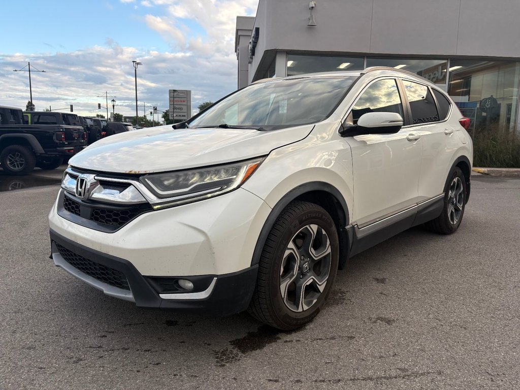 Honda CR-V TOURING 2017 à Pointe-Aux-Trembles, Québec - 1 - w1024h768px