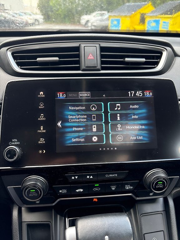 2022 Honda CR-V Touring AWD in Pointe-Aux-Trembles, Quebec - 8 - w1024h768px