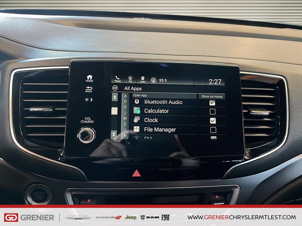 Honda Pilot LX + AWD + 8 PASSAGERS + CARPLAY 2019 à Pointe-Aux-Trembles, Québec - 14 - w1024h768px