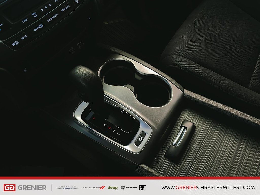 Honda Pilot LX + AWD + 8 PASSAGERS + CARPLAY 2019 à Pointe-Aux-Trembles, Québec - 11 - w1024h768px