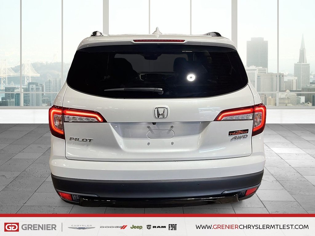 Honda Pilot TRAILSPORT + AWD + 8 PASSAGERS 2022 à Pointe-Aux-Trembles, Québec - 3 - w1024h768px