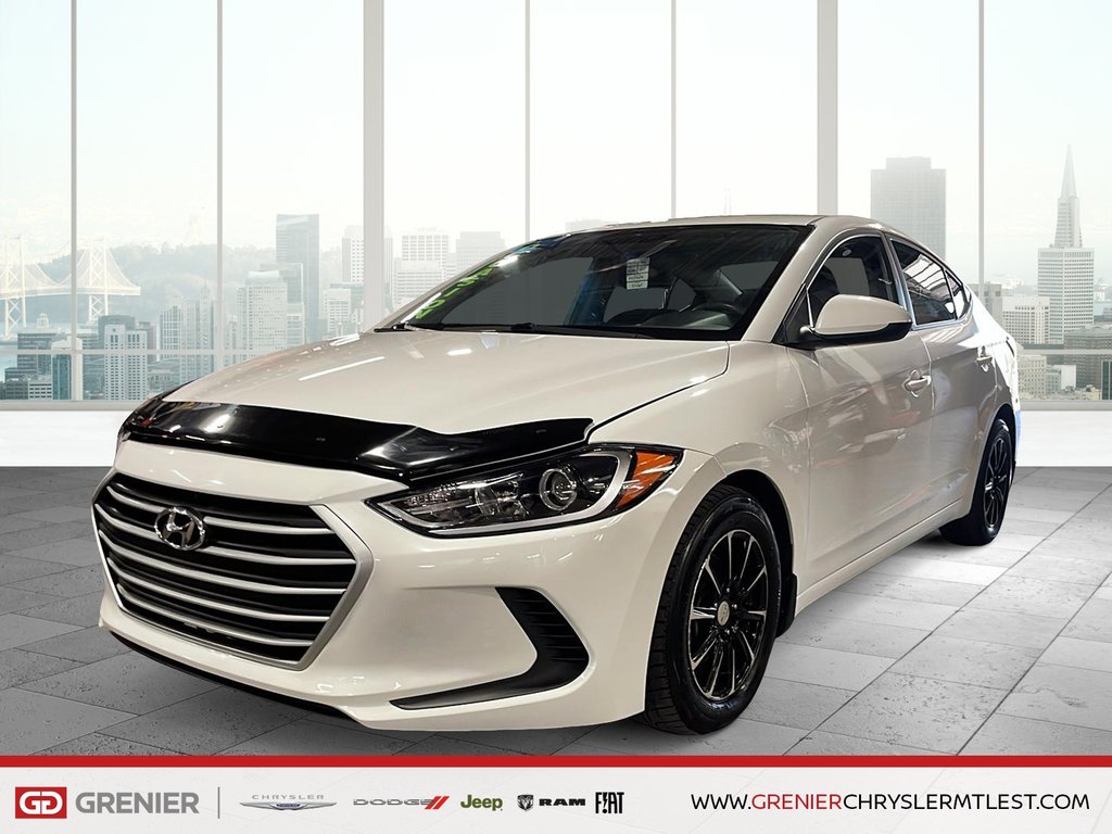 Hyundai Elantra LE + AUTOMATIQUE 2017 à Pointe-Aux-Trembles, Québec - 1 - w1024h768px