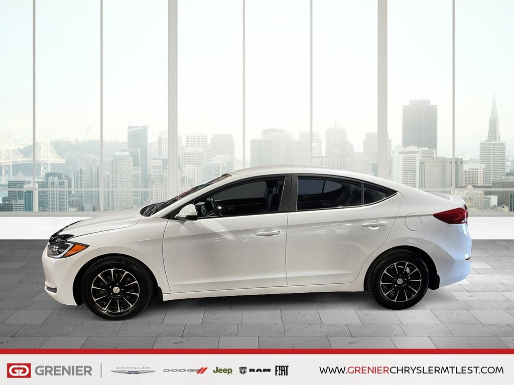 Hyundai Elantra LE + AUTOMATIQUE 2017 à Pointe-Aux-Trembles, Québec - 5 - w1024h768px
