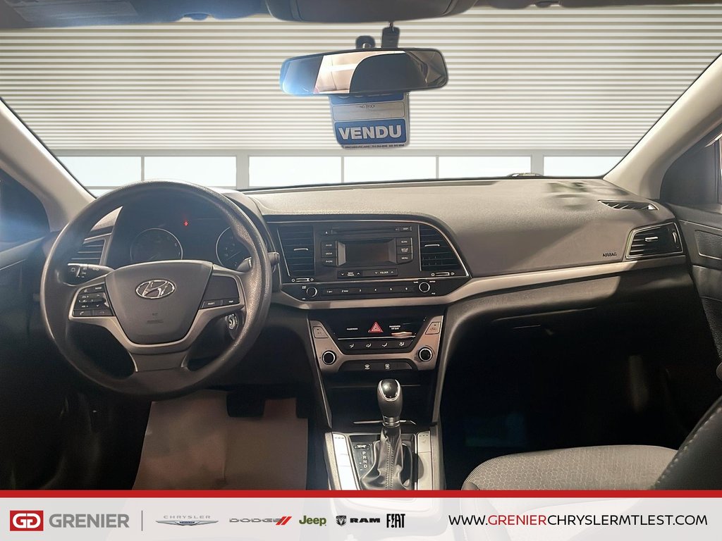 2017 Hyundai Elantra LE + AUTOMATIQUE in Pointe-Aux-Trembles, Quebec - 7 - w1024h768px
