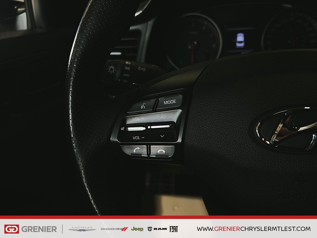 Hyundai Elantra SPORT + GROUPE ELECTRIQUE + TOIT OUVRANT 2019 à Pointe-Aux-Trembles, Québec - 12 - w1024h768px
