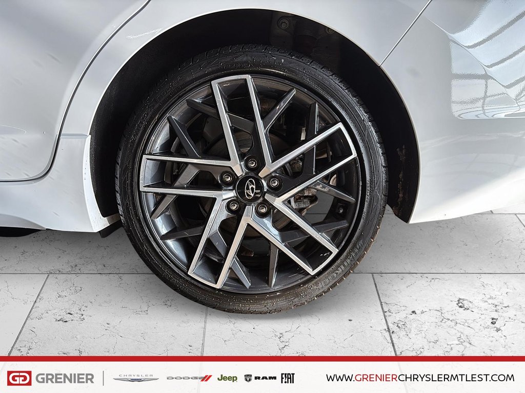 Hyundai Elantra SPORT + GROUPE ELECTRIQUE + TOIT OUVRANT 2019 à Pointe-Aux-Trembles, Québec - 7 - w1024h768px