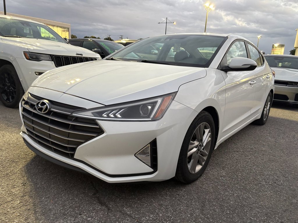 2019 Hyundai Elantra PREFFERED+TOIT in Pointe-Aux-Trembles, Quebec - 1 - w1024h768px