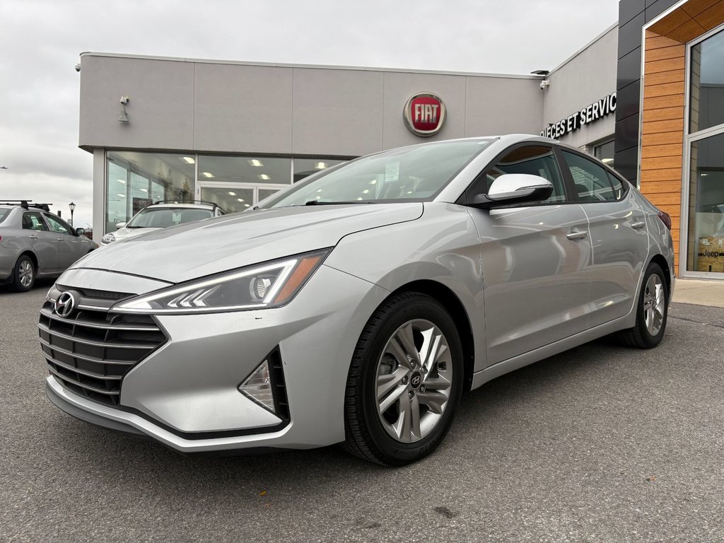 Hyundai Elantra Preferred 2019 à Pointe-Aux-Trembles, Québec - 1 - w1024h768px
