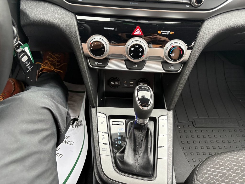 Hyundai Elantra Preferred 2019 à Pointe-Aux-Trembles, Québec - 15 - w1024h768px
