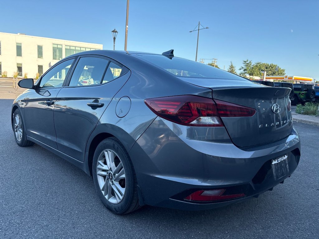2020 Hyundai Elantra Preferred in Pointe-Aux-Trembles, Quebec - 13 - w1024h768px
