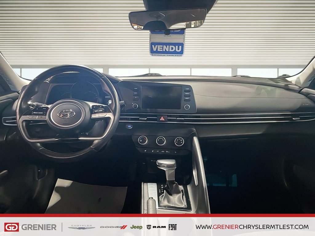 2023 Hyundai Elantra PREFERRED + DEMARREUR + CARPLAY in Pointe-Aux-Trembles, Quebec - 8 - w1024h768px