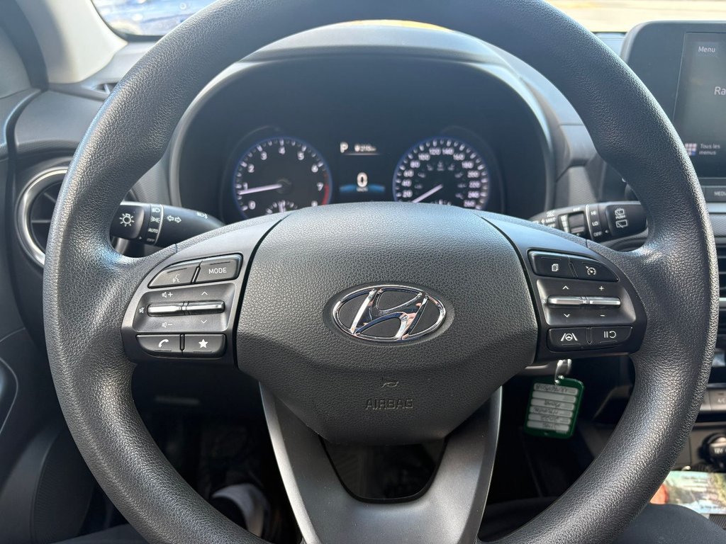 Hyundai Kona Essential 2022 à Pointe-Aux-Trembles, Québec - 12 - w1024h768px