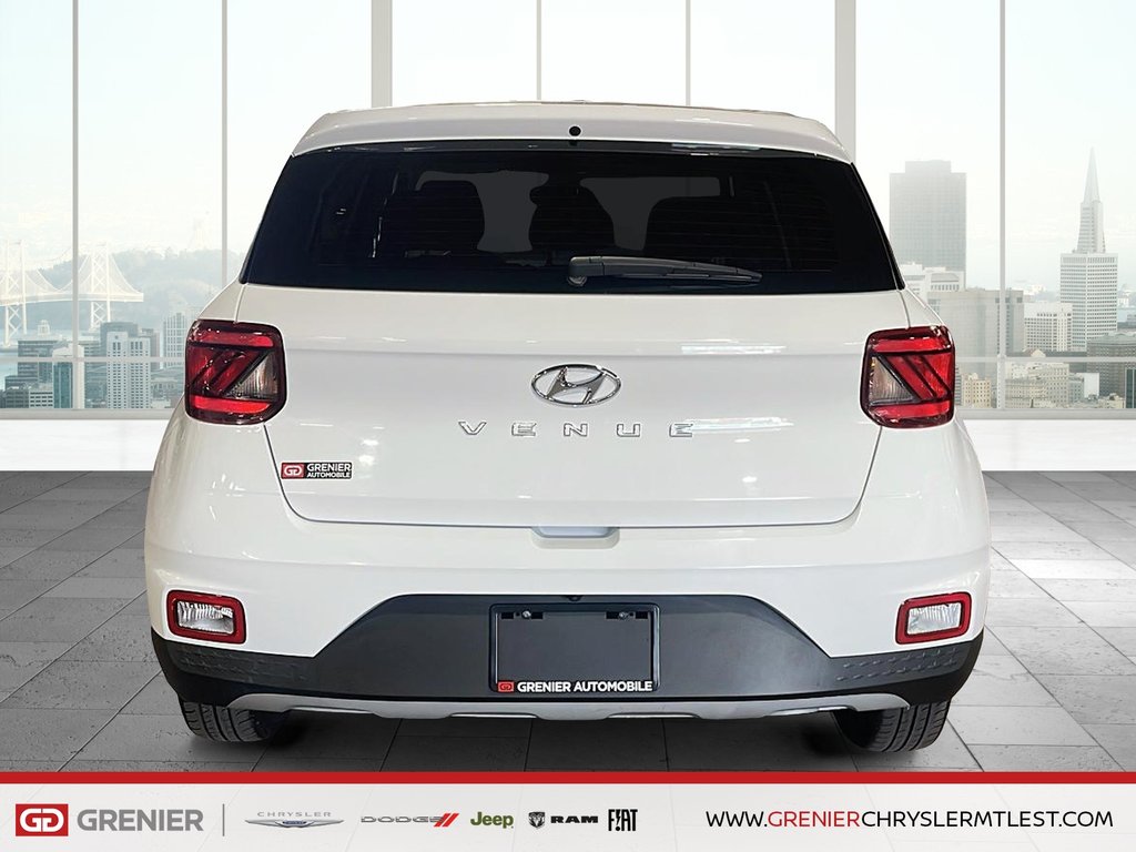 Hyundai Venue ESSENTIAL + T/A + GROUPE ELECTRIQUE 2021 à Pointe-Aux-Trembles, Québec - 3 - w1024h768px