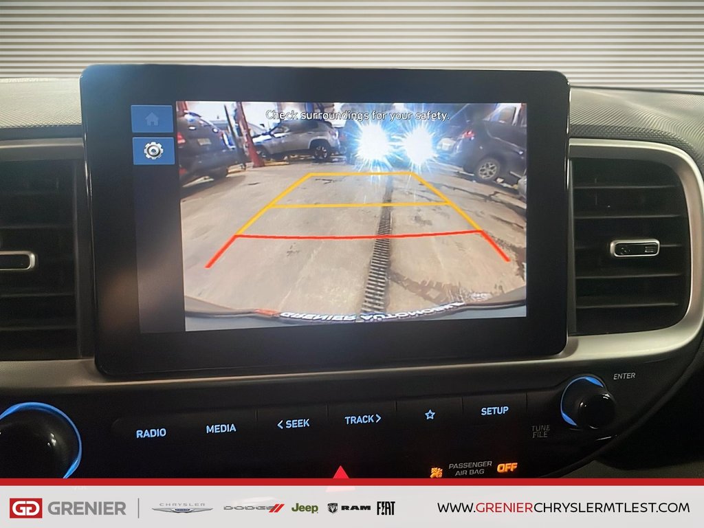 Hyundai Venue PREFERRED + FWD + DEMARREUR 2024 à Pointe-Aux-Trembles, Québec - 12 - w1024h768px