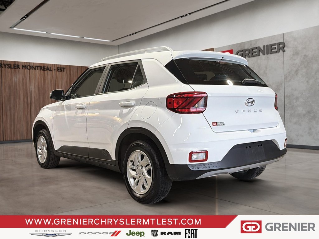 2024 Hyundai Venue PREFERRED + T/A + DEMARREUR + CARPLAY in Pointe-Aux-Trembles, Quebec - 4 - w1024h768px