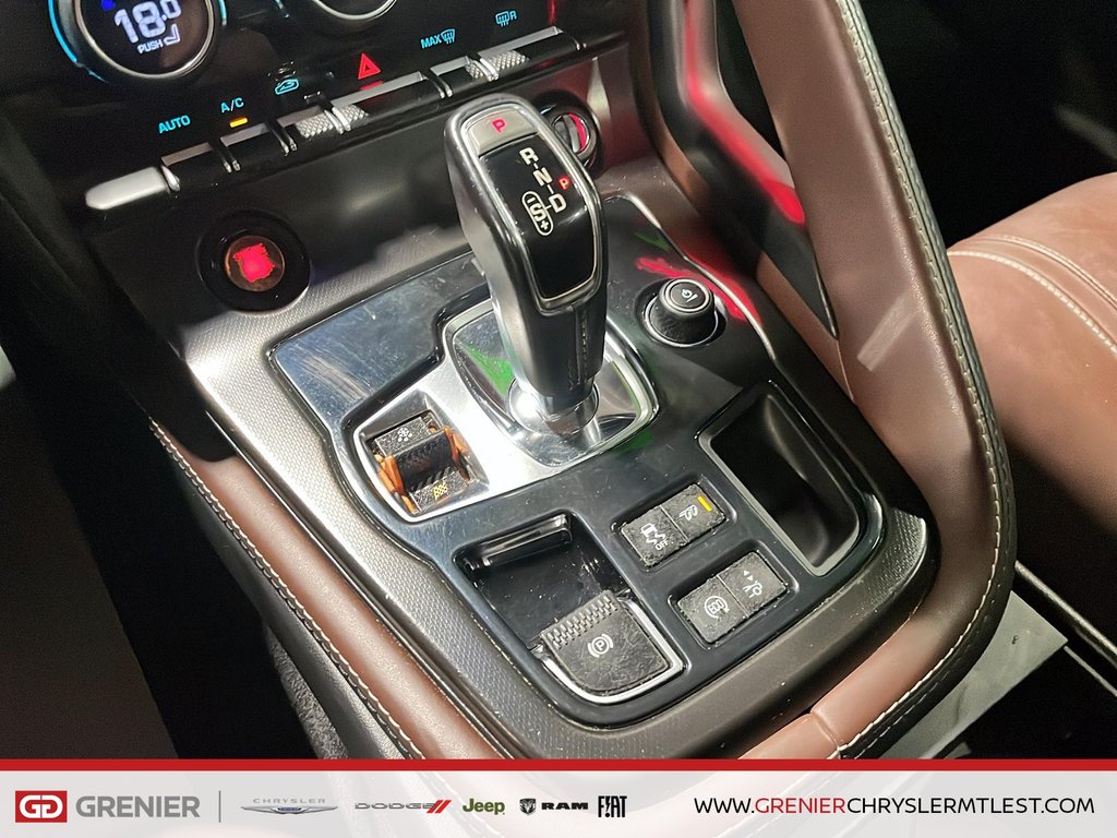 Jaguar F-TYPE V6 S + RWD + CUIR + TOIT OUVRANT 2015 à Pointe-Aux-Trembles, Québec - 18 - w1024h768px