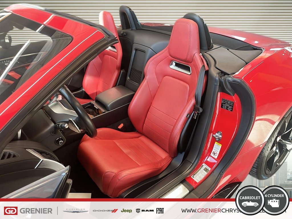 Jaguar F-TYPE CABRIOLET + RWD + CUIR 2018 à Pointe-Aux-Trembles, Québec - 6 - w1024h768px