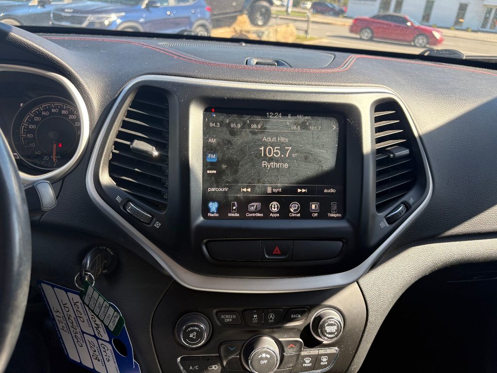 Jeep Cherokee Trailhawk 2018 à Pointe-Aux-Trembles, Québec - 23 - w1024h768px