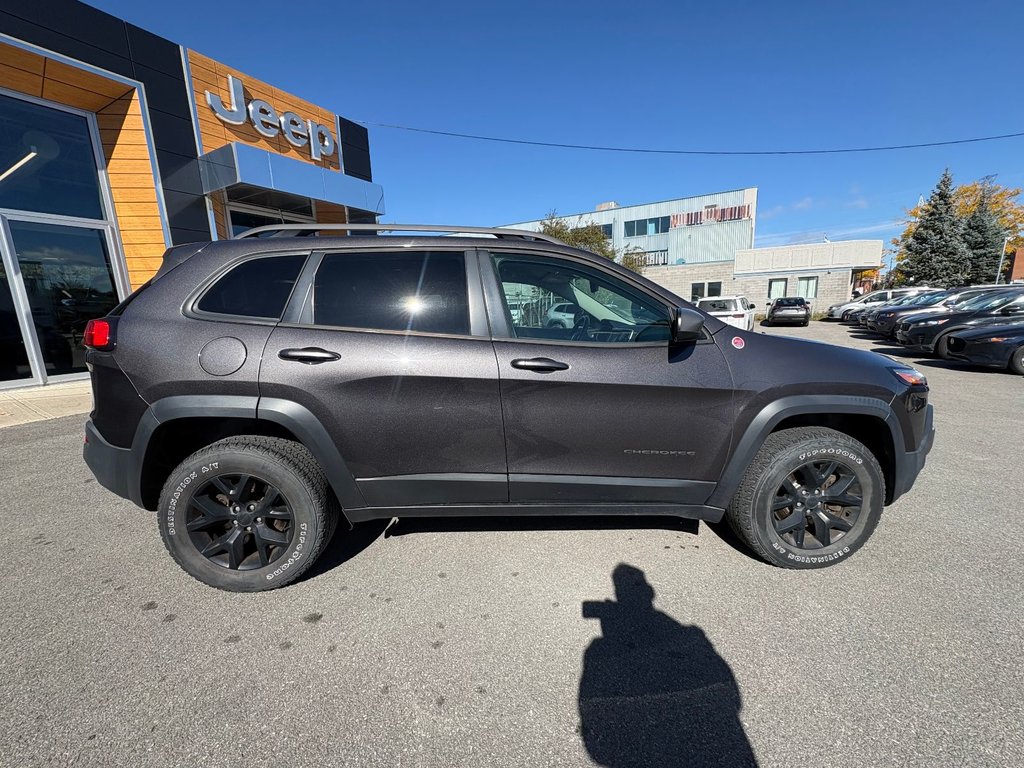 Jeep Cherokee Trailhawk 2018 à Pointe-Aux-Trembles, Québec - 5 - w1024h768px