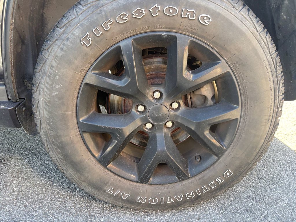 Jeep Cherokee Trailhawk 2018 à Pointe-Aux-Trembles, Québec - 8 - w1024h768px