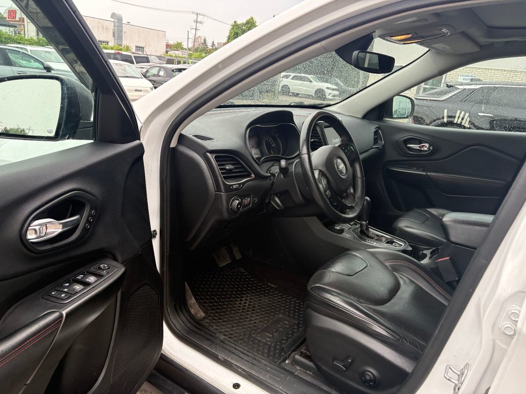Jeep Cherokee Trailhawk Elite 2019 à Pointe-Aux-Trembles, Québec - 9 - w1024h768px