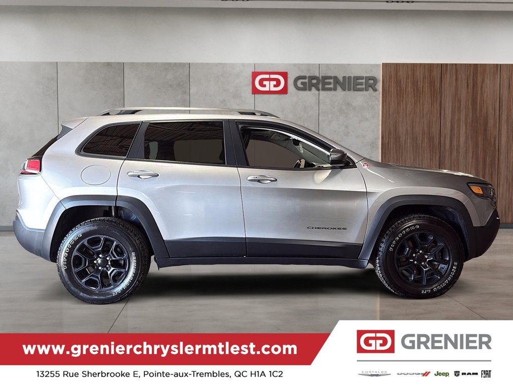 2020 Jeep Cherokee Trailhawk in Pointe-Aux-Trembles, Quebec - 6 - w1024h768px